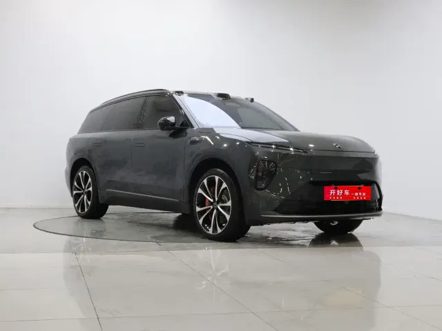 Nio ES8 — Фото автомобиля 6