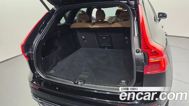 Вольво XC60 — Фото автомобиля 30