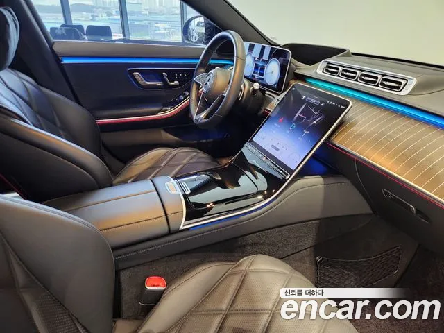 Mercedes-Benz S-Class — Фото автомобиля 16