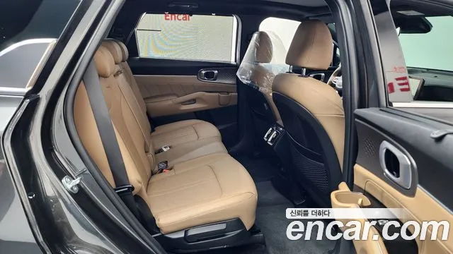 Kia Sorento Новый Sorento 4 поколение Бензин 2.5T 2WD — Фото автомобиля 9
