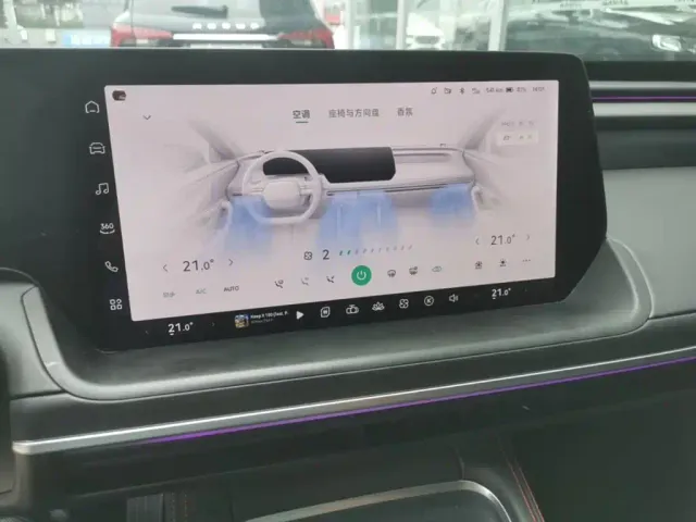 Xpeng P7 — Фото автомобиля 12