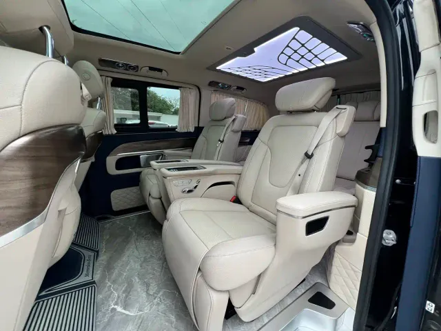 Mercedes-Benz V-Class — Фото автомобиля 6