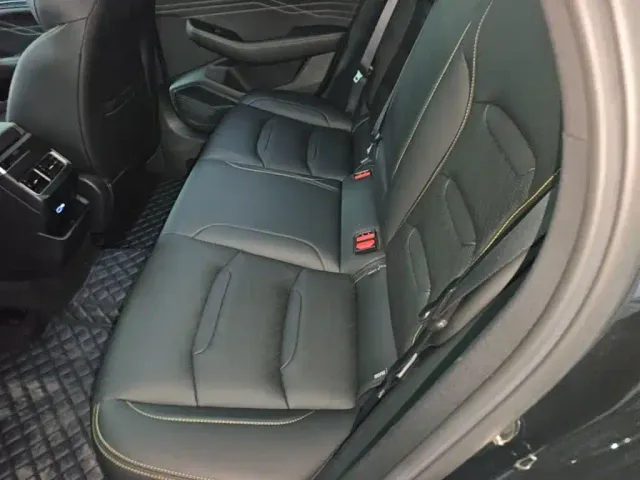 Geely Xingrui — Фото автомобиля 16
