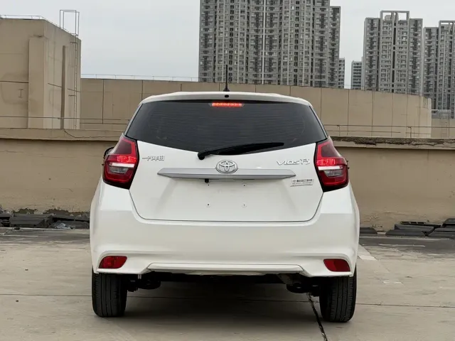 Toyota Vios FS — Фото автомобиля 8