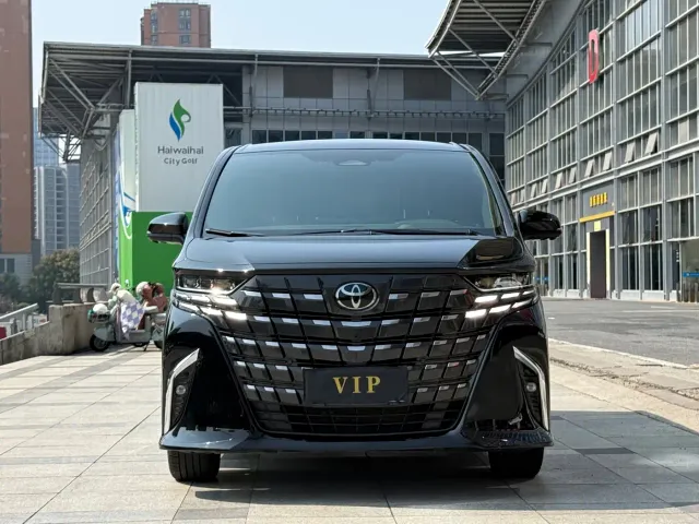 Toyota Alphard — Фото автомобиля 4