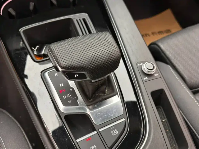 Audi A4L — Фото автомобиля 15