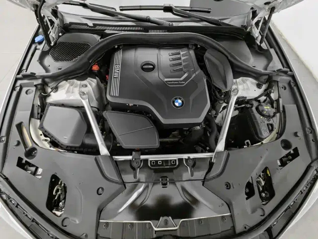 BMW 5 Series — Фото автомобиля 6