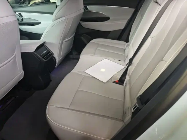 Buick E5 — Фото автомобиля 16