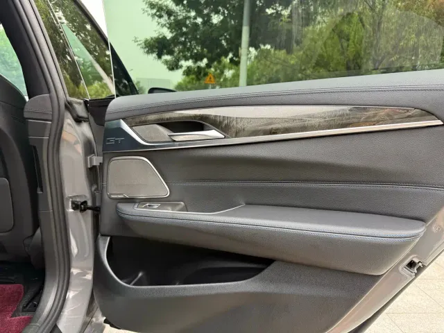 BMW 6 Series Gran Turismo — Фото автомобиля 14
