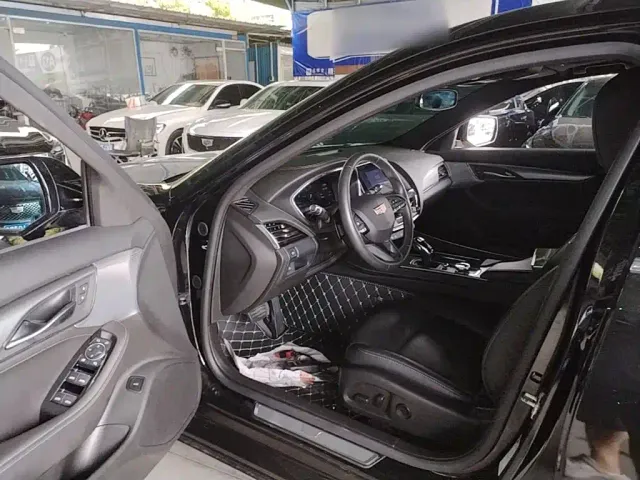 Cadillac CT5 — Фото автомобиля 15