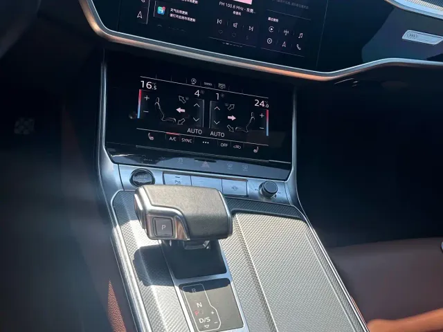 Audi A6L — Фото автомобиля 12
