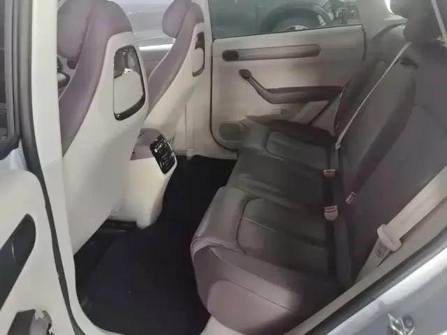 Leapmotor Leapmotor C11 2023 Pure Electric 500 Smart Edition — Фото автомобиля 16
