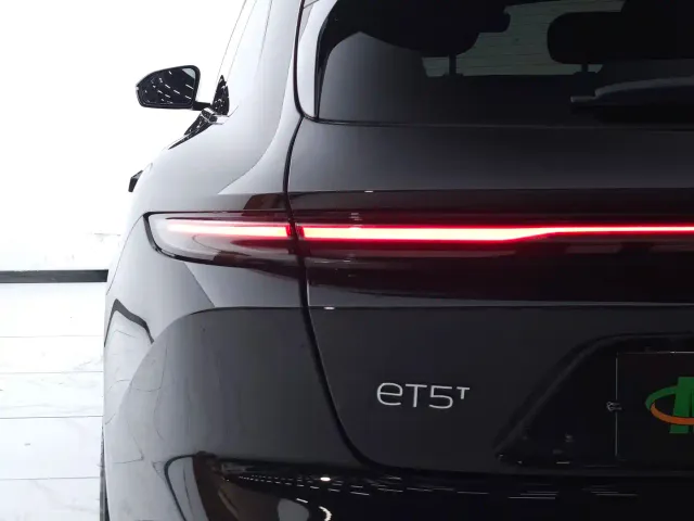 Nio ET5 Touring — Фото автомобиля 20