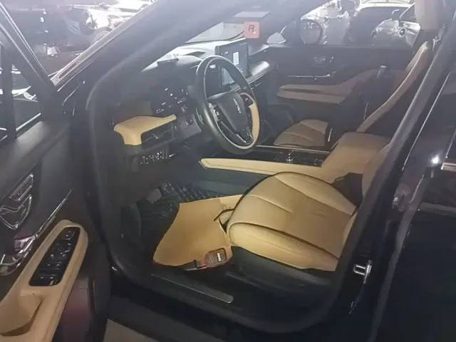 Lincoln Corsair — Фото автомобиля 15