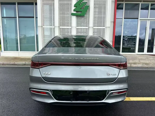 BYD Qin PLUS — Фото автомобиля 27