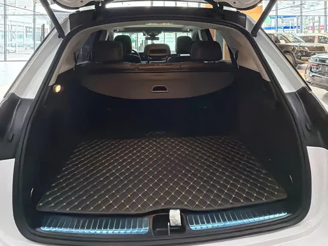 Mercedes-Benz GLE-Class — Фото автомобиля 12