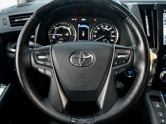 Toyota Vellfire — Фото автомобиля 16