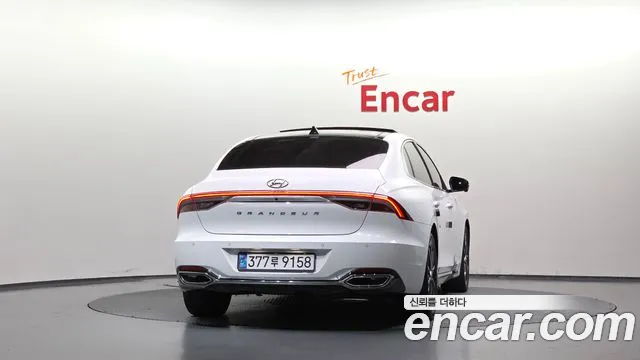 Hyundai Grandeur New — Фото автомобиля 4