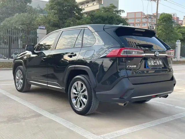 Toyota Wildlander — Фото автомобиля 7