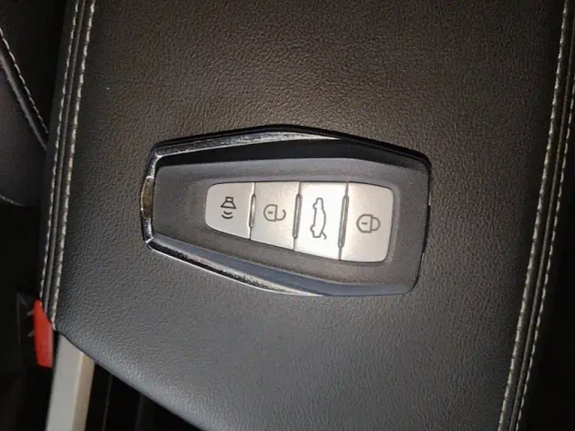Geely Emgrand — Фото автомобиля 8