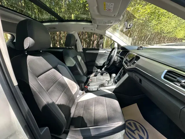 Volkswagen T-Roc — Фото автомобиля 10