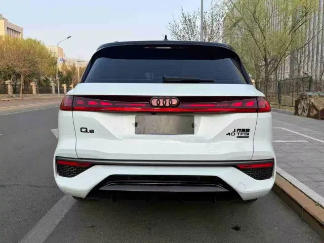 Audi Q6 — Фото автомобиля 5