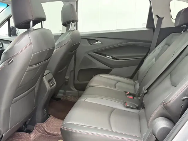 Chevrolet Orlando — Фото автомобиля 16