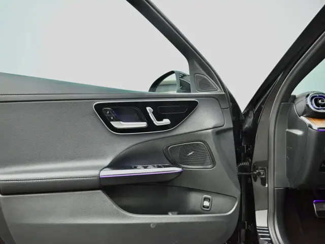 Mercedes-Benz C-Class — Фото автомобиля 19