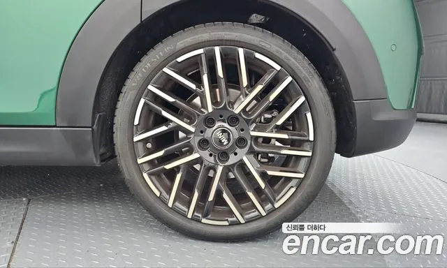 MINI Cooper 4th Gen — Фото автомобиля 6