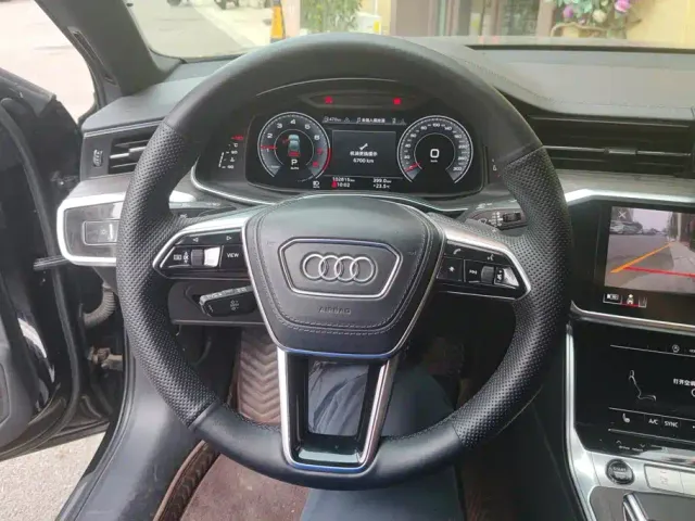 Audi A6L — Фото автомобиля 15