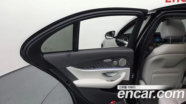 Mercedes-Benz E-Class E-класс W213 E350 4MATIC Exclusive — Фото автомобиля 19