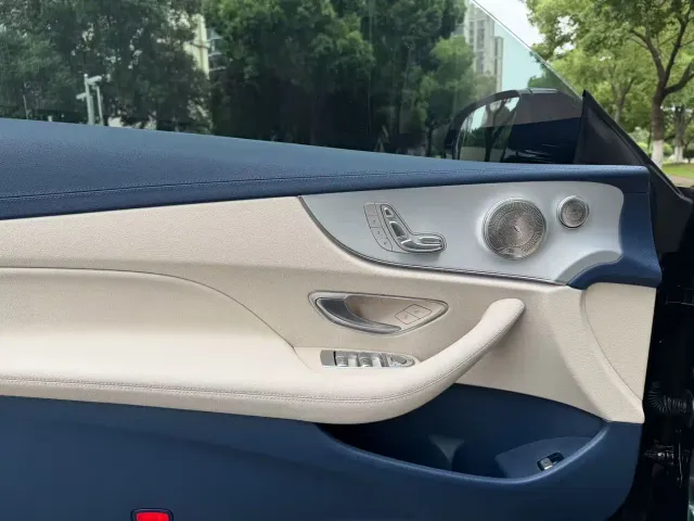 Mercedes-Benz E-Class — Фото автомобиля 6