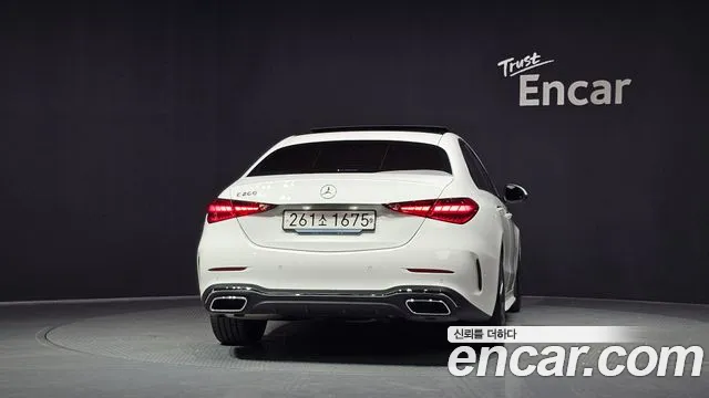 Mercedes-Benz C-Class — Фото автомобиля 4