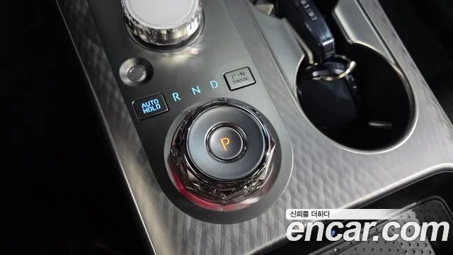 Genesis GV70 2.5T Бензин AWD — Фото автомобиля 7