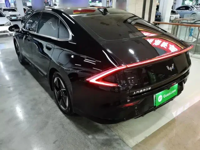 Wuling Starlight — Фото автомобиля 4