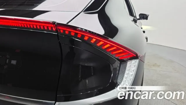 Kia EV6 — Фото автомобиля 6