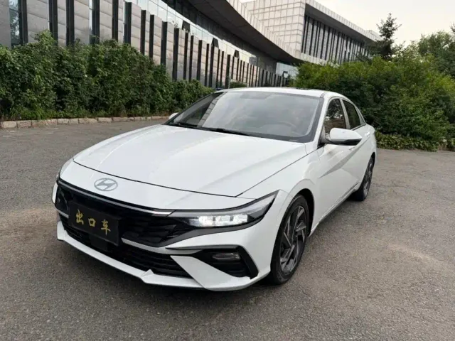 Фотография автомобиля — Hyundai Elantra