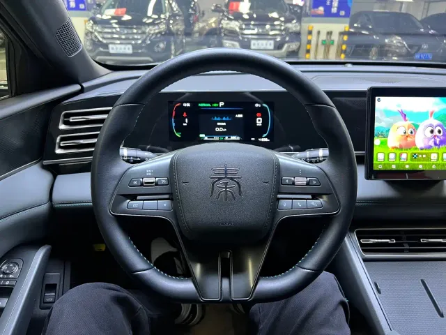 BYD Qin L — Фото автомобиля 5