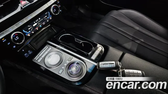 Genesis G80 RG3 — Фото автомобиля 12
