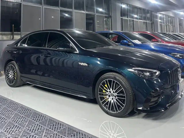 Фотография автомобиля — Mercedes-Benz C-Class
