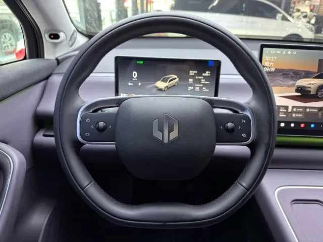 Leapmotor C10 — Фото автомобиля 9