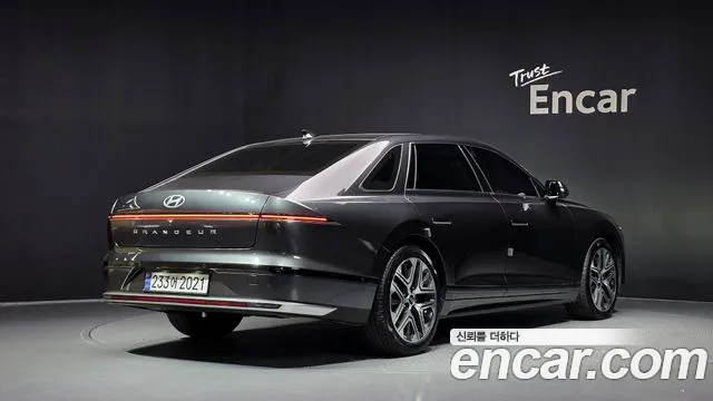 Hyundai Grandeur GN7 — Фото автомобиля 2