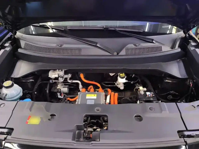 Baojun Yep Plus — Фото автомобиля 19