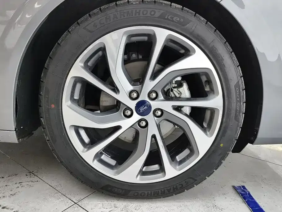 Ford Mondeo 2022 EcoBoost 245 Premium — Фото автомобиля 6