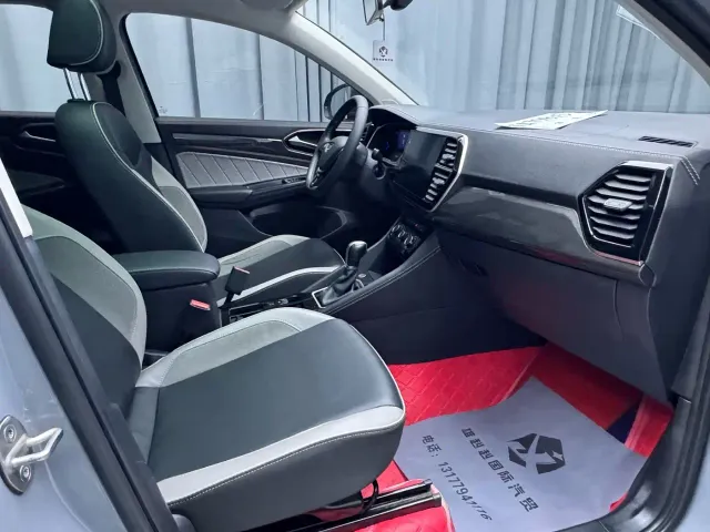 Jetta VS7 — Фото автомобиля 17