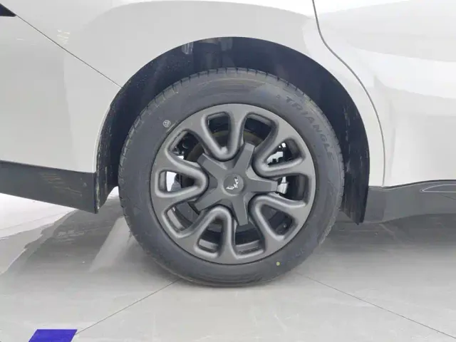 Wuling Starlight — Фото автомобиля 6