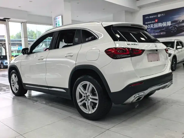 Mercedes-Benz GLA-Class — Фото автомобиля 17