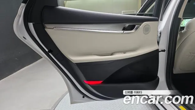 Hyundai Grandeur — Фото автомобиля 24