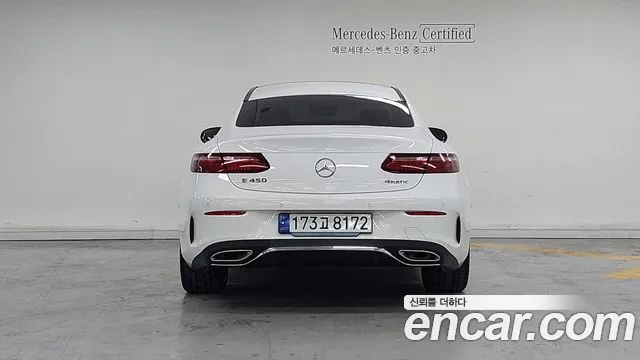 Mercedes-Benz E-Class — Фото автомобиля 4