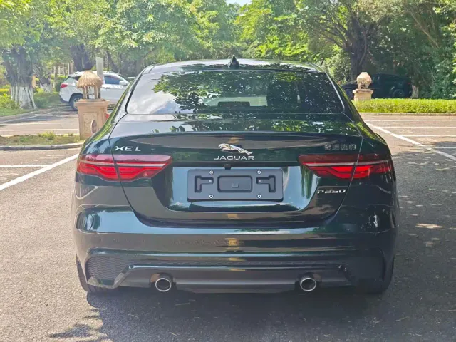 Jaguar XEL — Фото автомобиля 8
